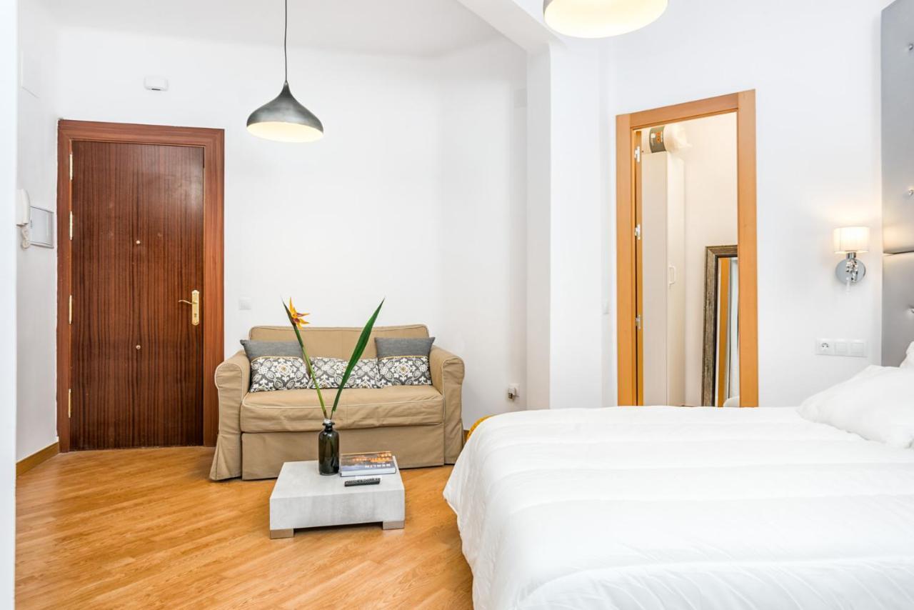 Apartamentos Bolsa Larios Málaga Exterior foto